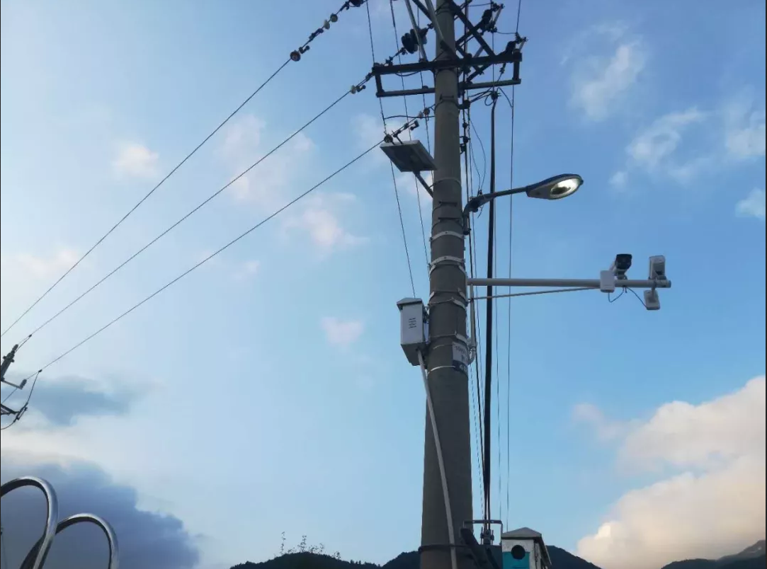 華瑞通科技雙光譜激光夜視儀助力平安智慧鄉村建設