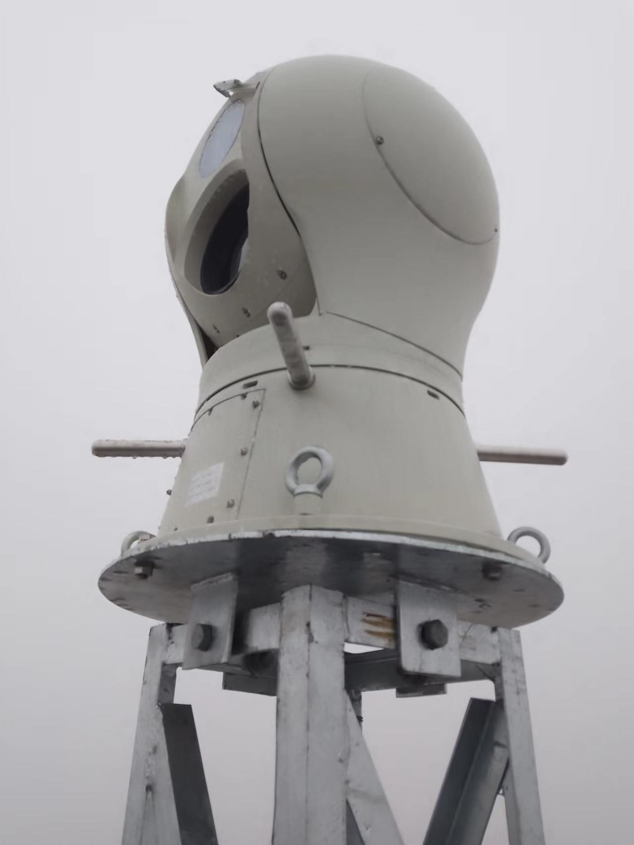 華瑞通3公里球型轉臺攝像機視角下的新疆邊防戰士