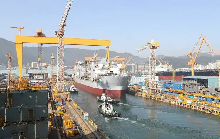 海域碼頭、散貨船跟蹤監測攝像頭起到的作用