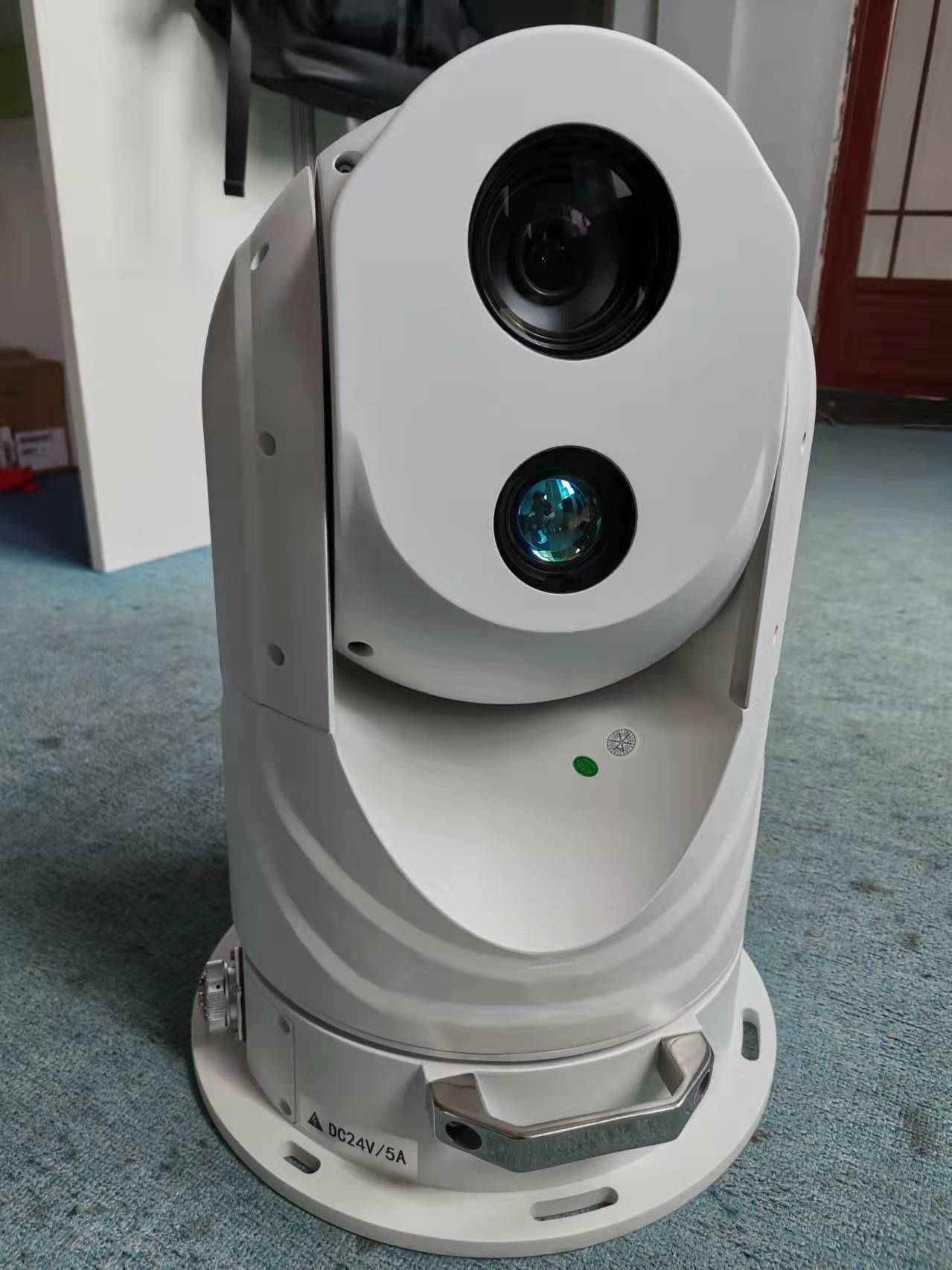 熱成像/可見光/激光森林火災成像火災預警監控裝置是什么產品，有什么性能參數特點