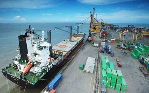 港口碼頭視頻監控：熱成像鏡頭焦距大小對雙光譜云臺攝像機監控影響大小