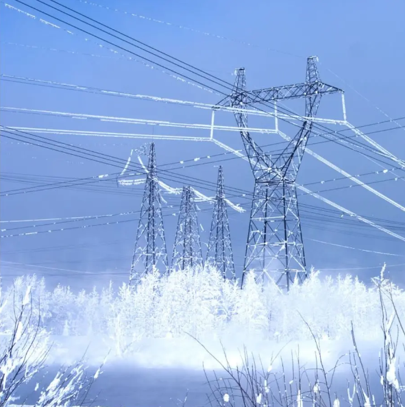 智能覆冰衛士：輸電線路安全保障系統